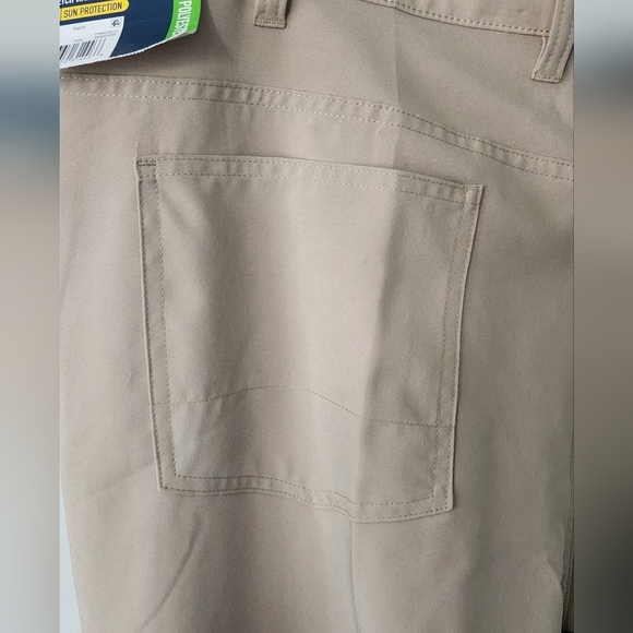 🩳 Ben Hogan Performance Men’s Pants – Size 42x30 – Tan – NWT – UPF 50+ - Picture 9 of 14